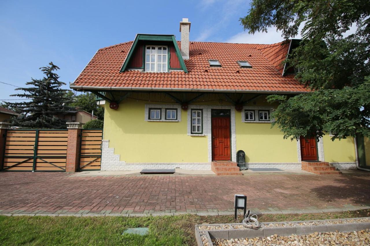 Aranyhaj Apartman Дебрецен Екстер'єр фото